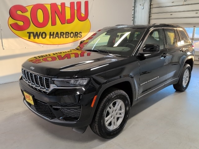 2025 Jeep Grand Cherokee Laredo's photo