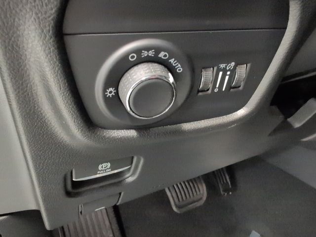 2025 Jeep Grand Cherokee Laredo - Photo 15