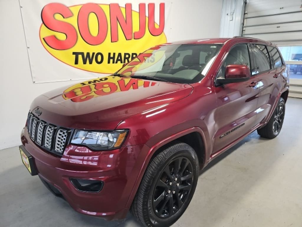 Used 2020 Jeep Grand Cherokee Laredo SUV