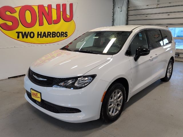 2026 Chrysler Voyager LX's photo