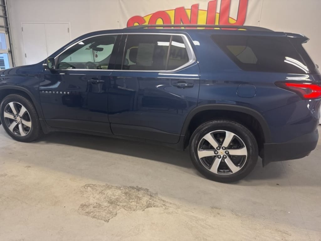Used 2023 Chevrolet Traverse LT Leather SUV