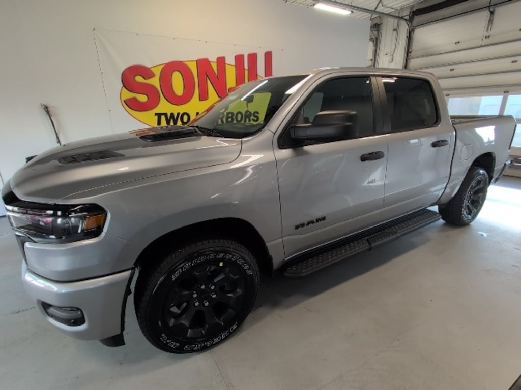 New 2025 Ram 1500 Tradesman Crew Cab 4x4 5'7 Box Pickup