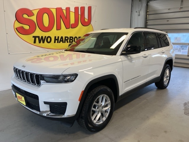 2025 Jeep Grand Cherokee L Laredo's photo