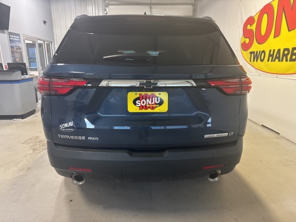 Used 2023 Chevrolet Traverse LT Leather SUV