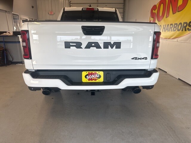 2025 Ram 1500 Tradesman photo 4