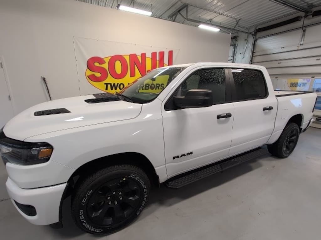 New 2025 Ram 1500 Tradesman Crew Cab 4x4 5'7 Box Pickup