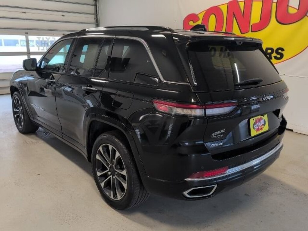 Used 2022 Jeep Grand Cherokee Overland SUV