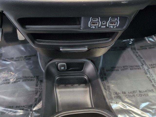 2025 Chrysler Pacifica Select - Photo 27