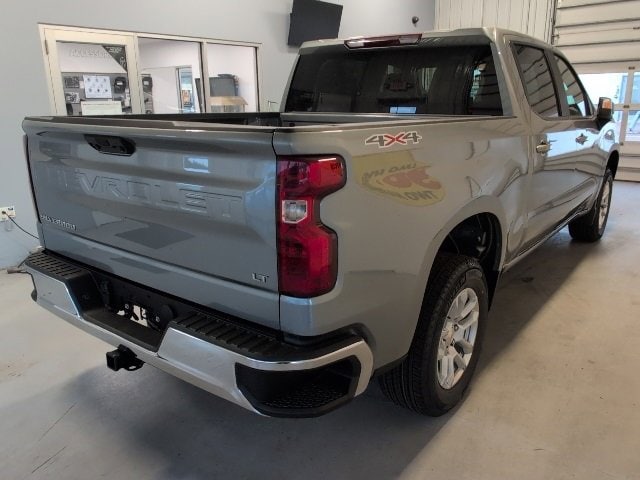 2026 Chevrolet Silverado 1500 LT photo 4