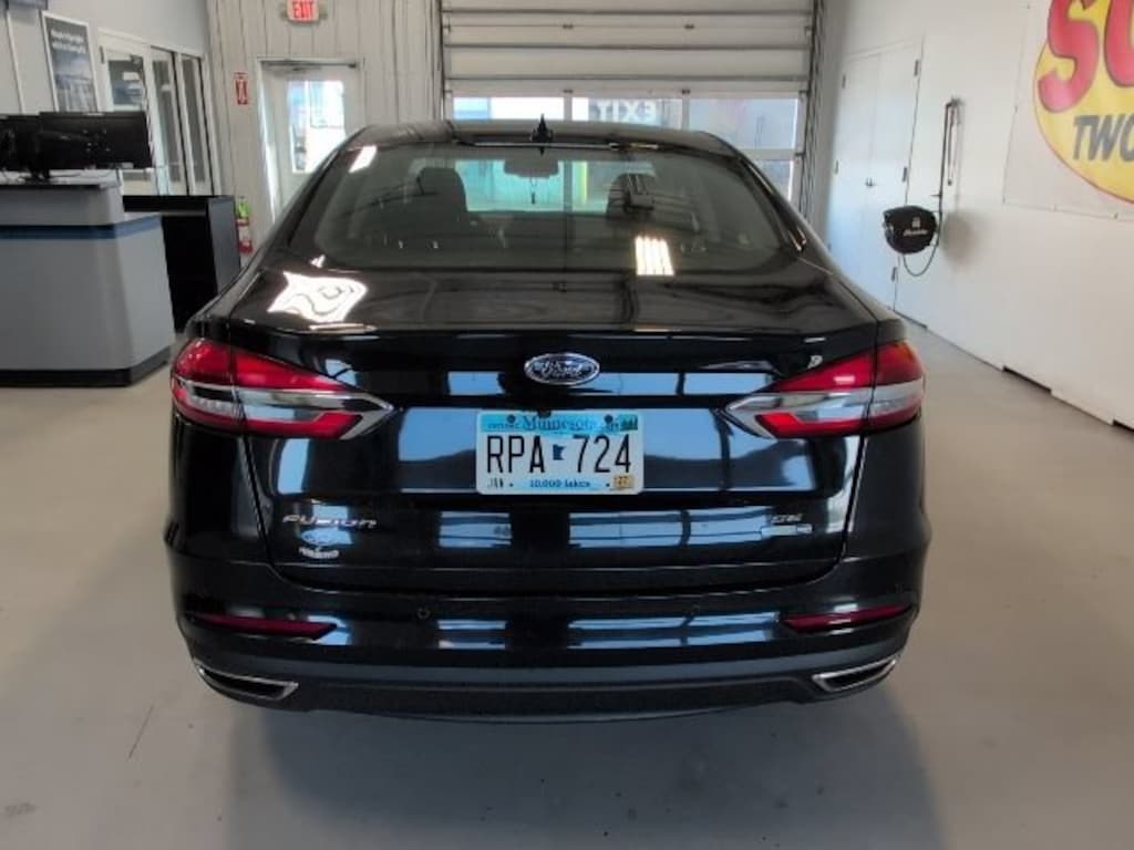 Used 2020 Ford Fusion SE Sedan
