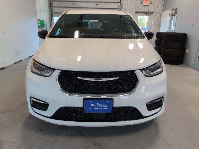 2025 Chrysler Pacifica Select - Photo 8