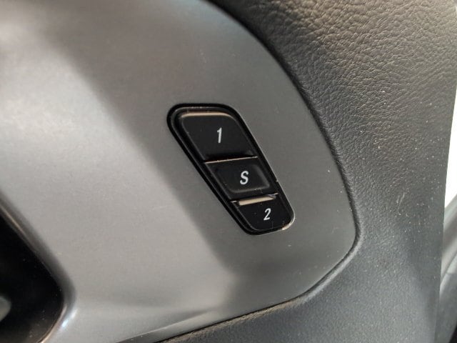 2025 Chrysler Pacifica Select - Photo 15