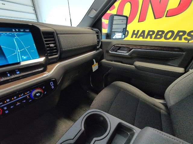 2026 Chevrolet Silverado 3500 HD LT - Photo 24