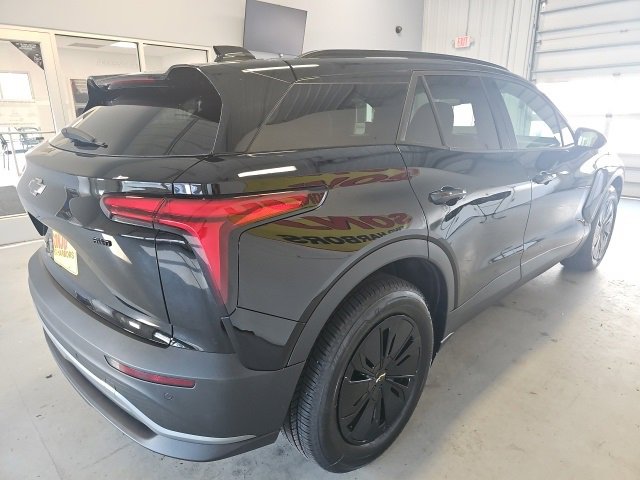 2025 Chevrolet Blazer EV photo 4