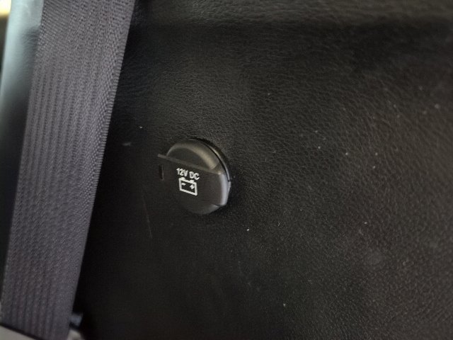 2025 Chrysler Pacifica Select - Photo 39