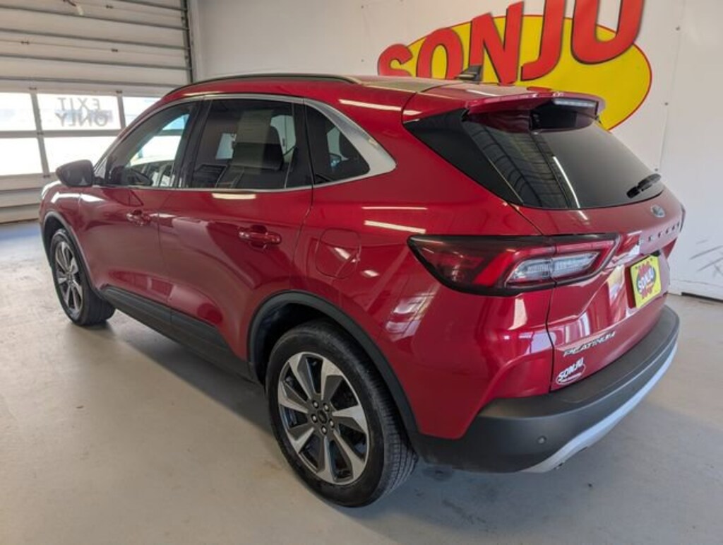 Used 2024 Ford Escape Platinum SUV