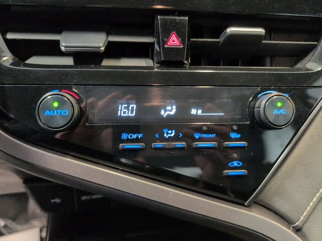 2024 Toyota Camry SE - Photo 23