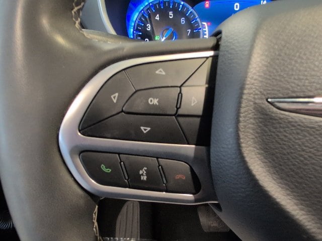 2025 Chrysler Pacifica Select - Photo 19