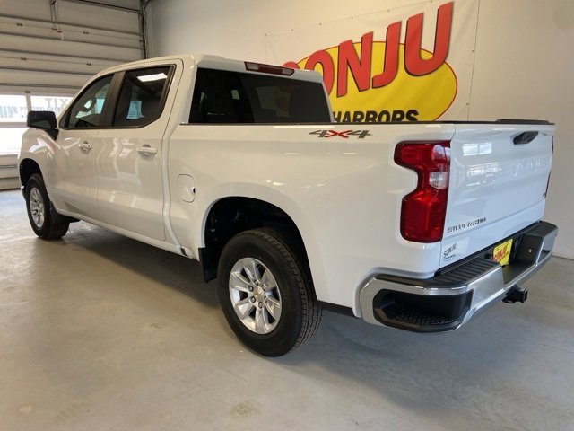 2025 Chevrolet Silverado 1500 LT photo 2