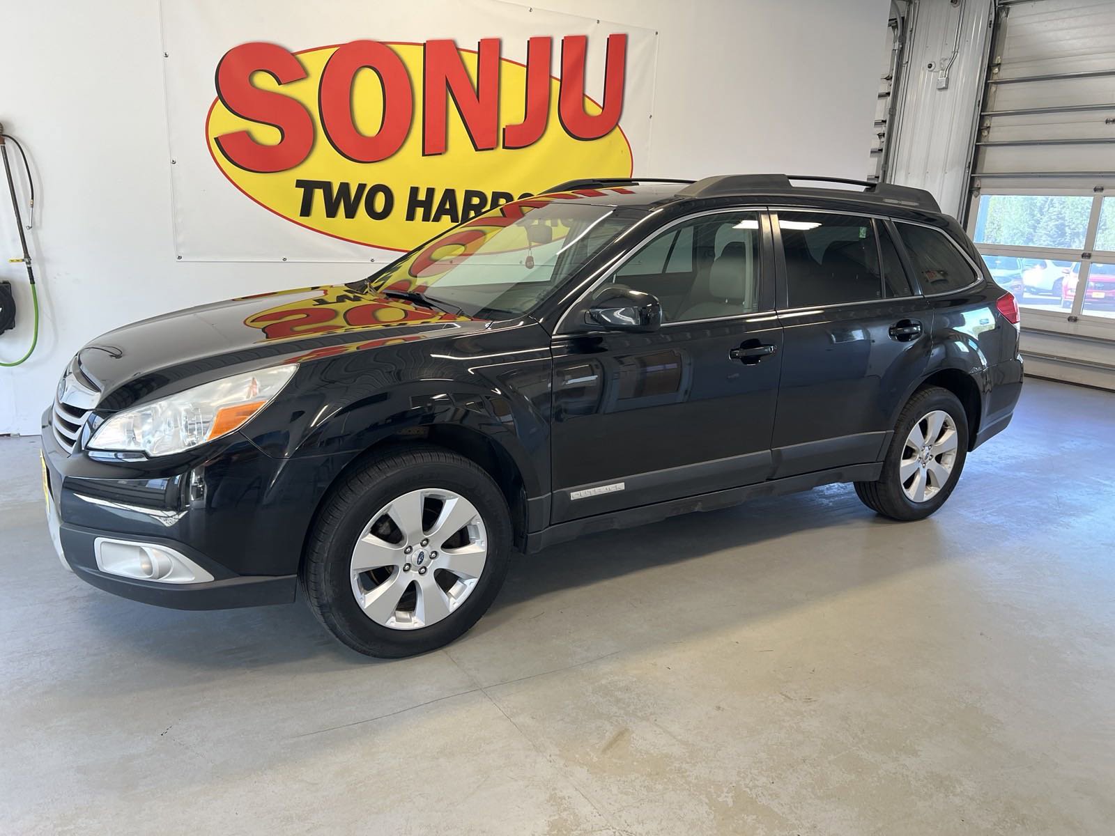Used 2012 Subaru Outback Limited with VIN 4S4BRCKC4C3254719 for sale in Two Harbors, Minnesota