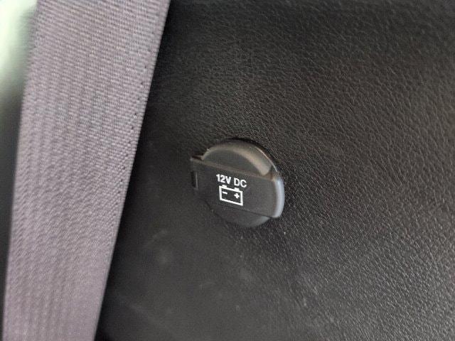 2025 Chrysler Pacifica Select - Photo 36