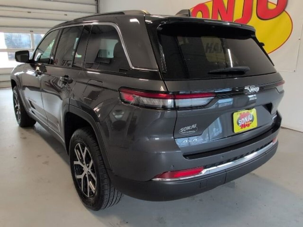 Used 2024 Jeep Grand Cherokee Limited SUV
