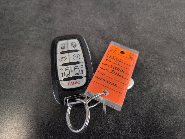 2025 Chrysler Pacifica Select - Photo 45