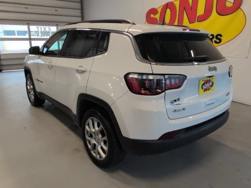 Used 2022 Jeep Compass Latitude Lux 4x4 SUV