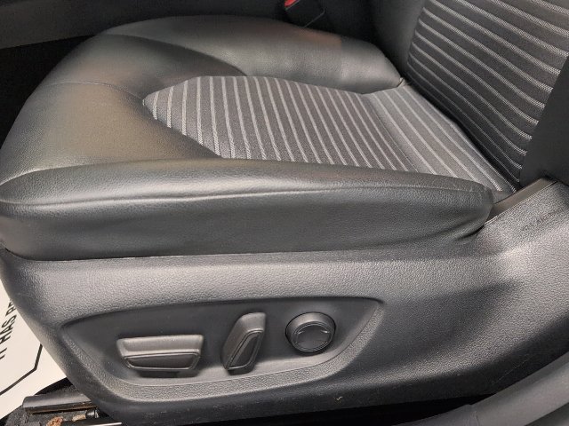 2024 Toyota Camry SE - Photo 12