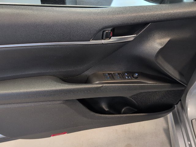 2024 Toyota Camry SE - Photo 13