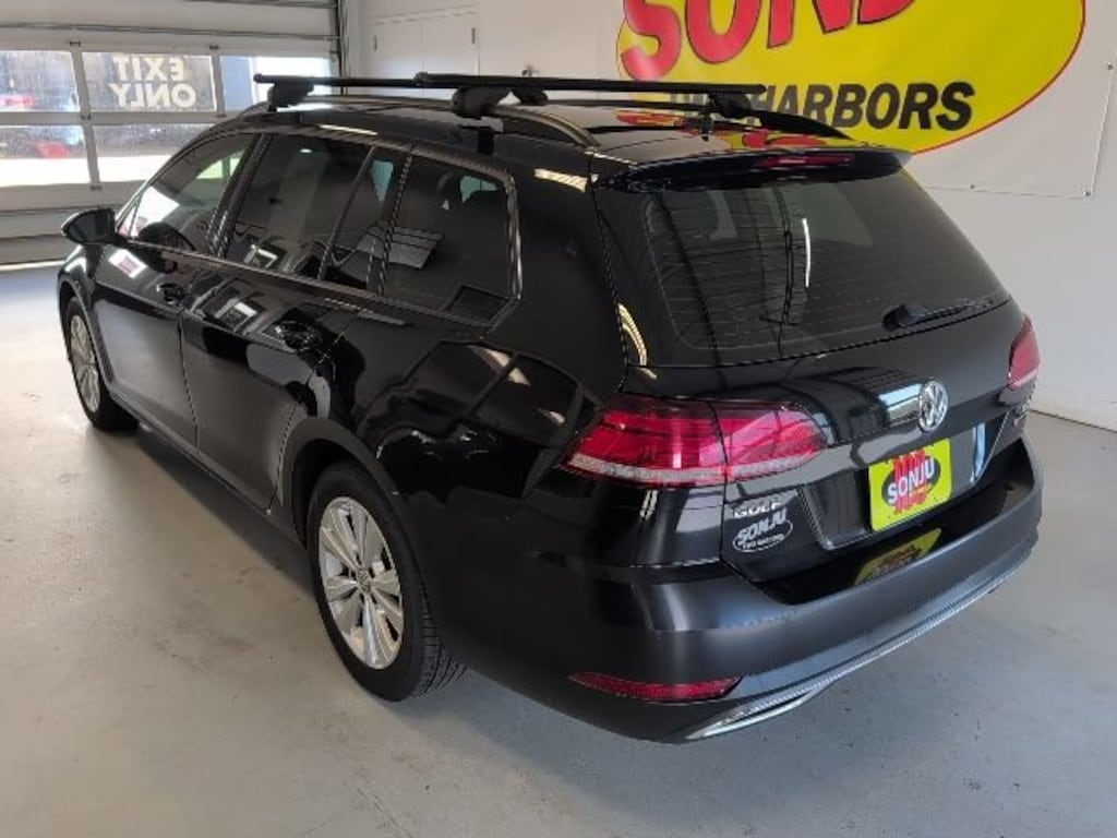 Used 2018 Volkswagen Golf Sportwagen TSI S Wagon