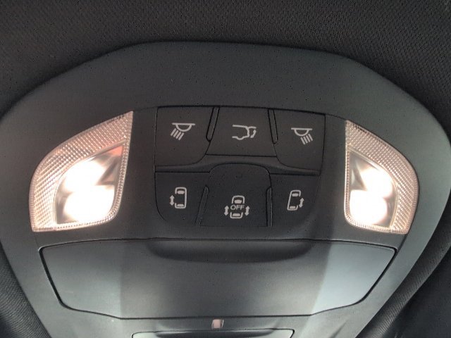 2025 Chrysler Pacifica Select - Photo 29
