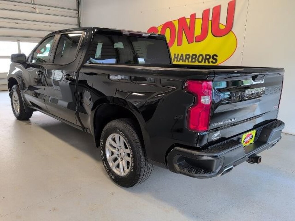 Used 2021 Chevrolet Silverado 1500 RST Truck Crew Cab