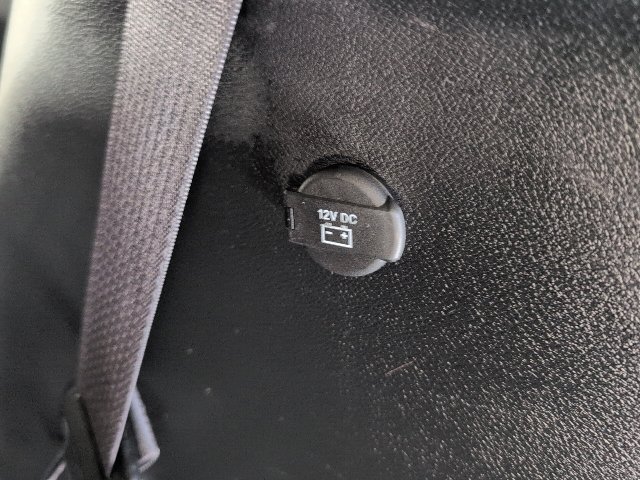 2025 Chrysler Pacifica Select - Photo 39