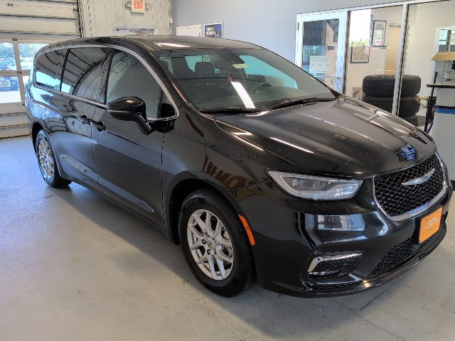 2025 Chrysler Pacifica Select - Photo 7
