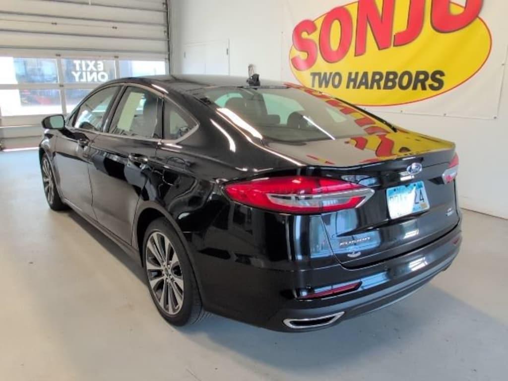 Used 2020 Ford Fusion SE Sedan