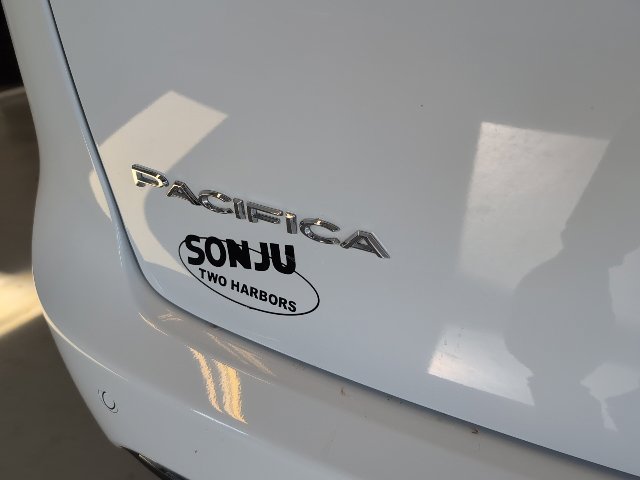2025 Chrysler Pacifica Select - Photo 42