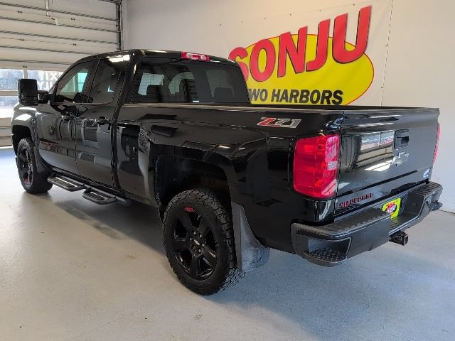 Used 2017 Chevrolet Silverado 1500 LT with VIN 1GCVKREC3HZ406532 for sale in Two Harbors, Minnesota