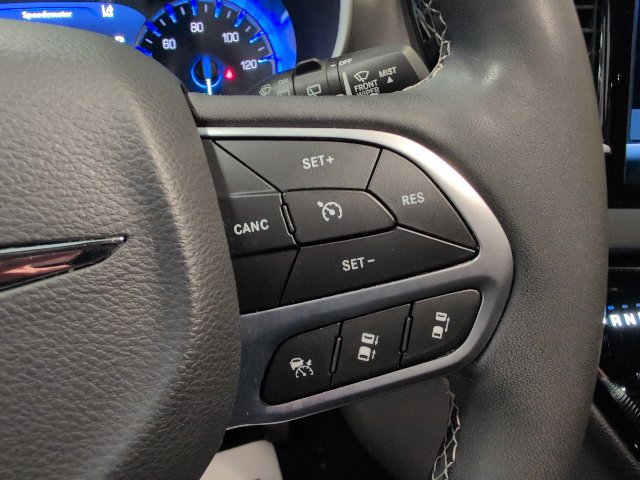 2025 Chrysler Pacifica Select - Photo 20