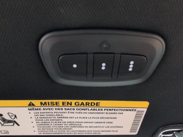 2025 Chrysler Pacifica Select - Photo 29