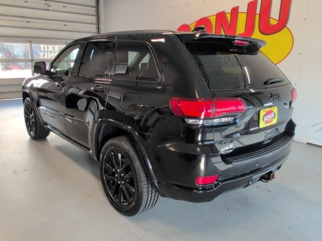 Used 2021 Jeep Grand Cherokee Laredo X 4x4 SUV
