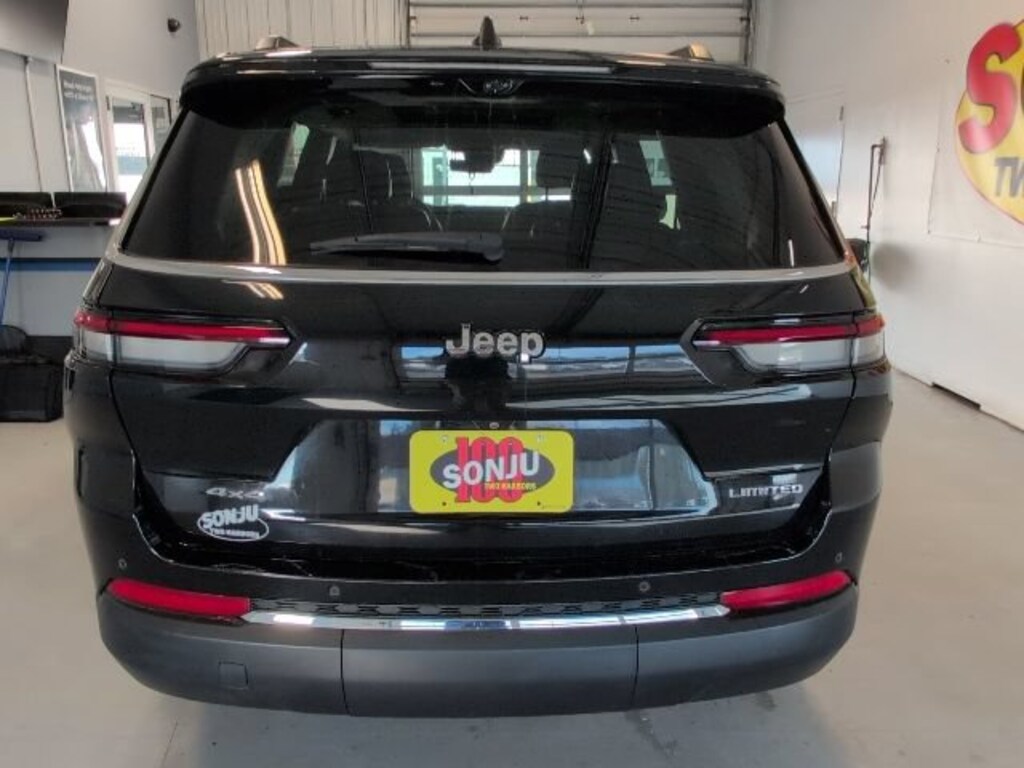 Used 2023 Jeep Grand Cherokee L Limited 4x4 SUV