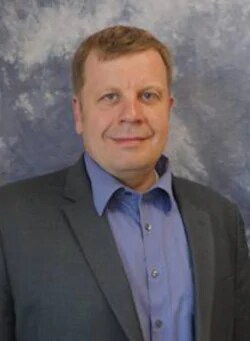 Staff member Andy Gamanche from 4bea5bcb6543