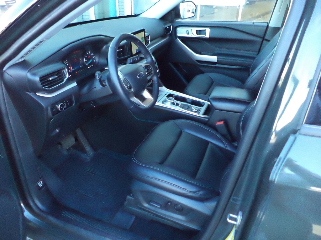 Used 2023 Ford Explorer XLT 202A 4WD SUV
