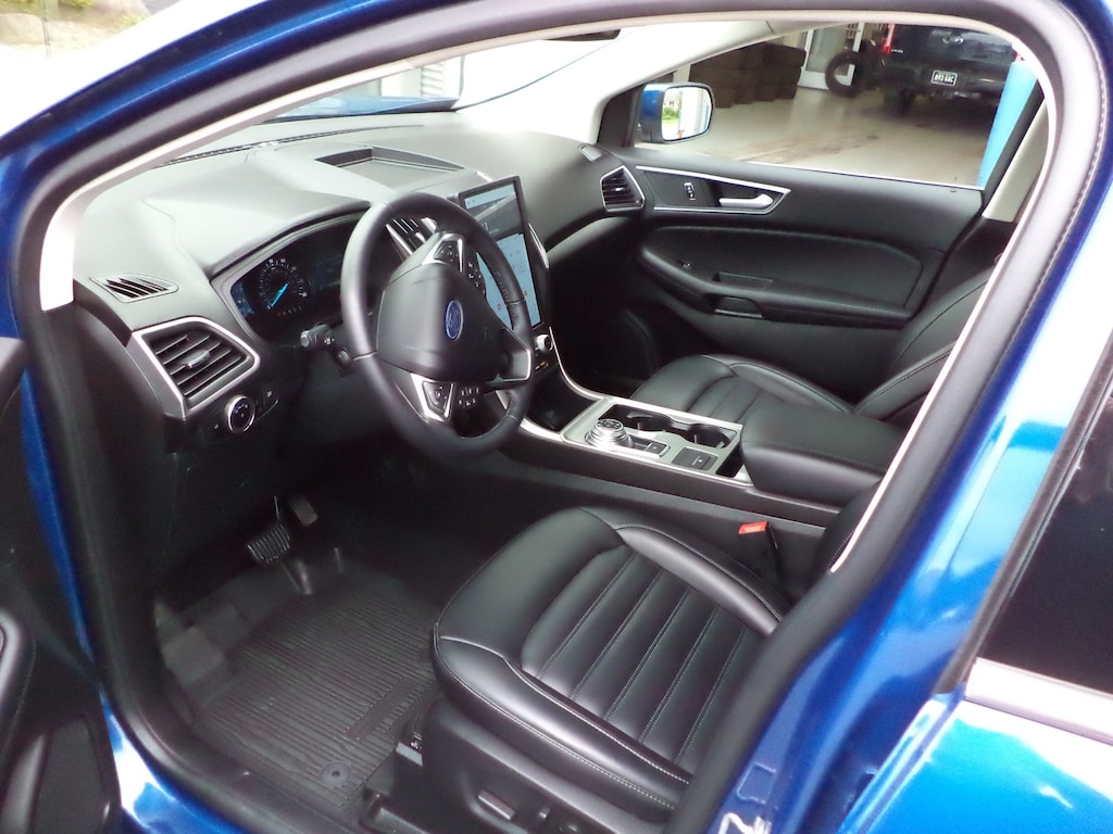 Used 2024 Ford Edge SEL AWD SUV