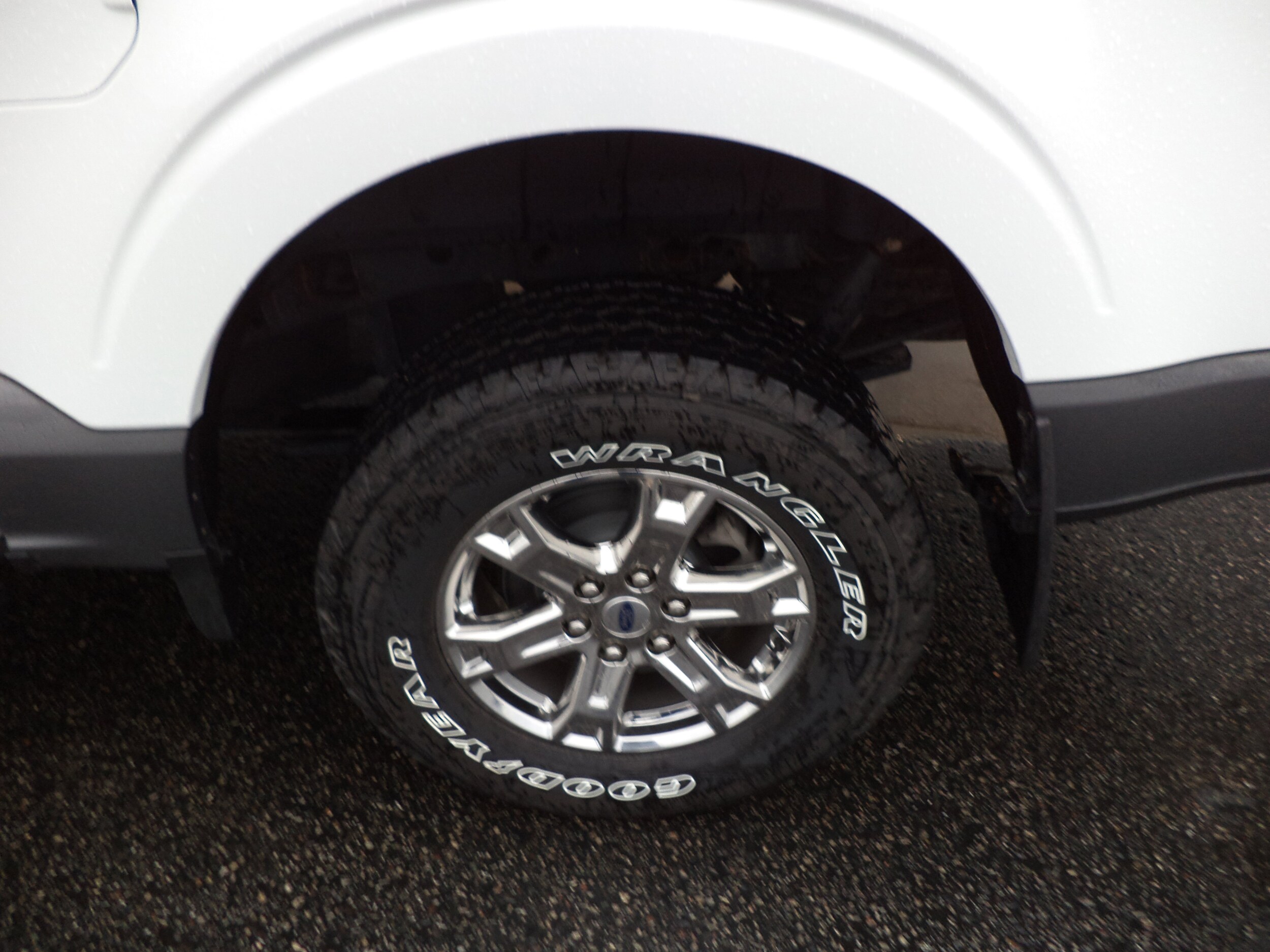 2022 Ford F-150 XLT photo 3