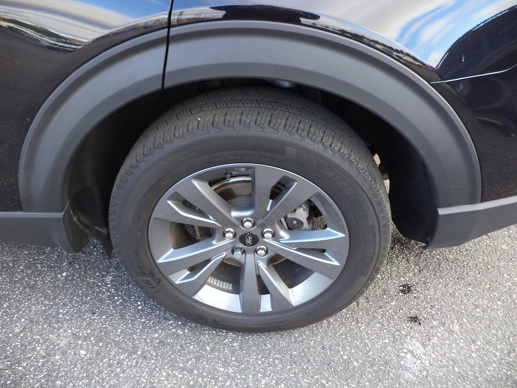 Used 2023 Ford Explorer XLT 202A 4WD SUV