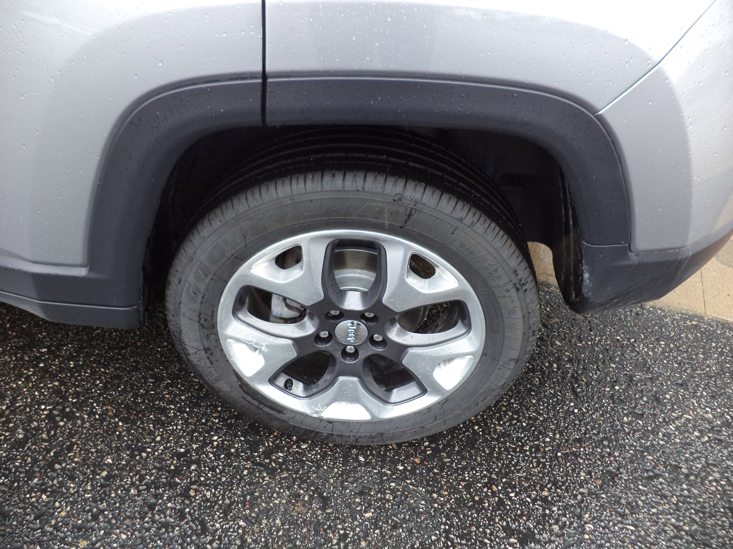 2019 Jeep Compass Limited photo 3