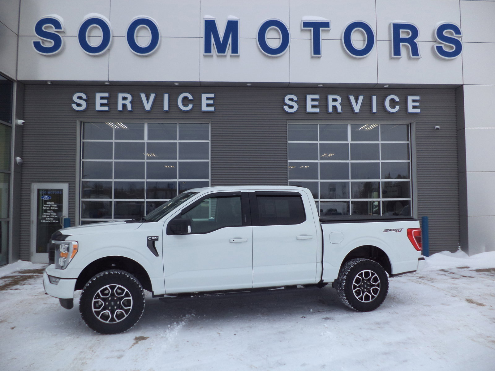 2023 Ford F-150 XLT 302A CC 4x4