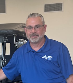 Staff member Robert Peltier from ID_985eeae4b1ee